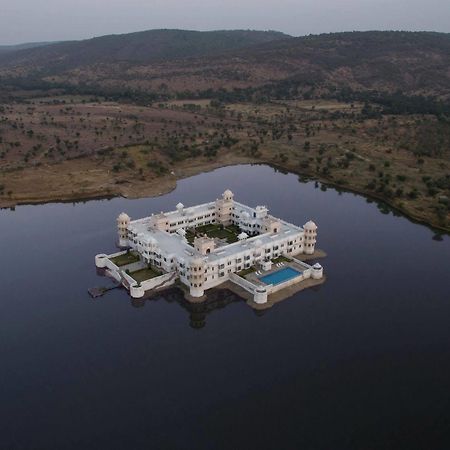 Juesta Lake Nahargarh Palace, Chittorgarh Parsoli Luaran gambar